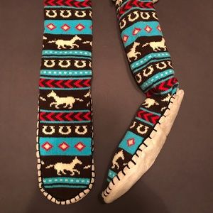 Mukluk Slippers with faux suede bottoms